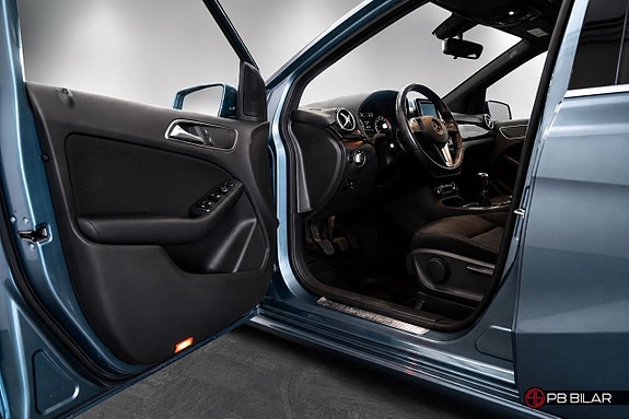 Mercedes-Benz B180 7 of 23
