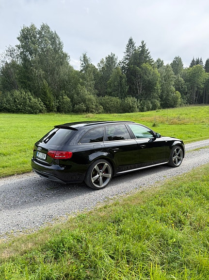 Audi A4 4 of 9