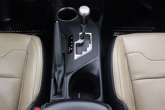 Toyota RAV4 19 of 27