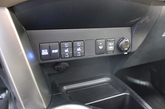 Toyota RAV4 20 of 27