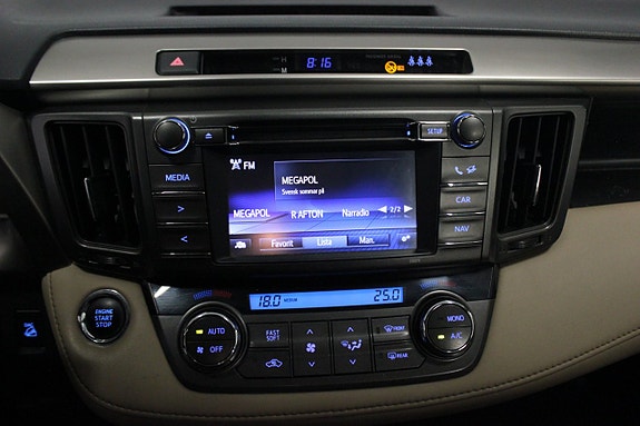 Toyota RAV4 16 of 20
