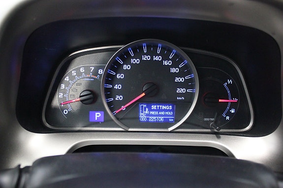 Toyota RAV4 15 of 27