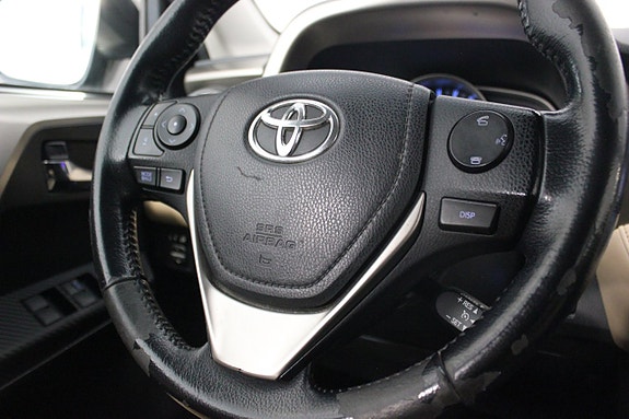 Toyota RAV4 17 of 27
