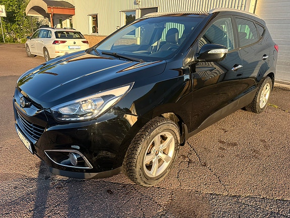 Hyundai ix35 2 of 16