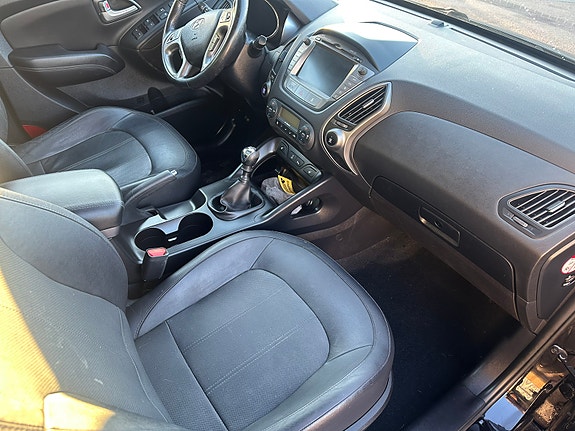 Hyundai ix35 8 of 16
