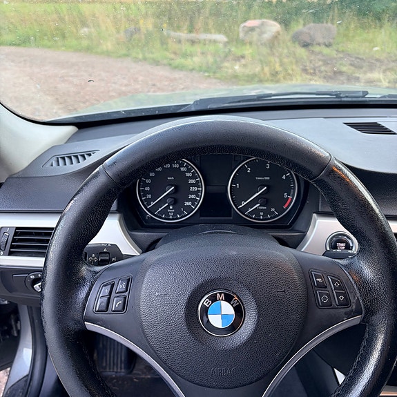 BMW 320d 5 of 10