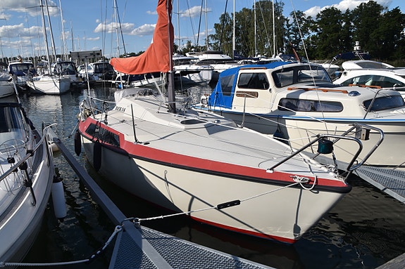 Maxi 77 3 of 10