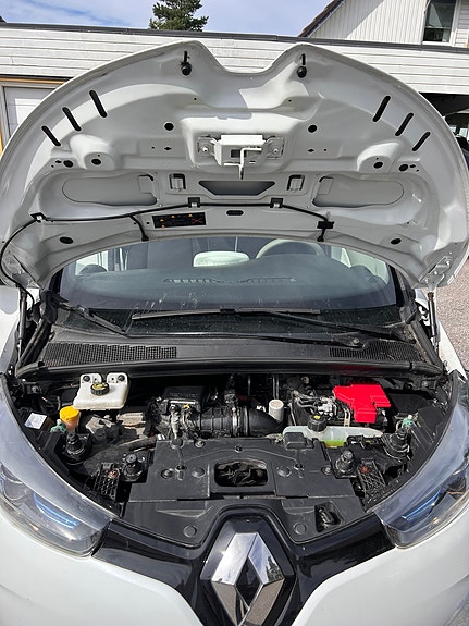 Renault Zoe 9 of 9