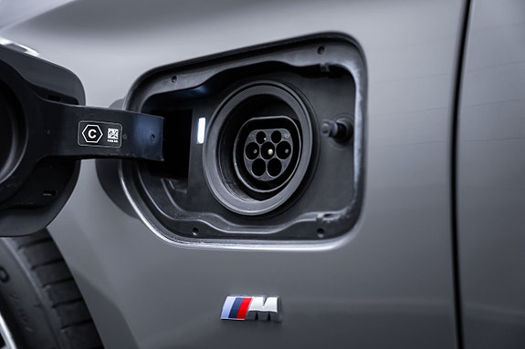 BMW 530e 28 of 29