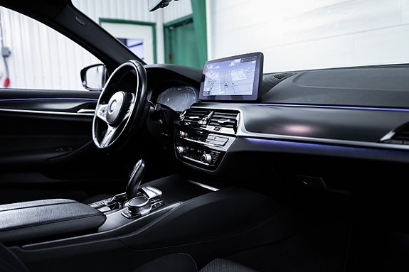 BMW 530e 24 of 29