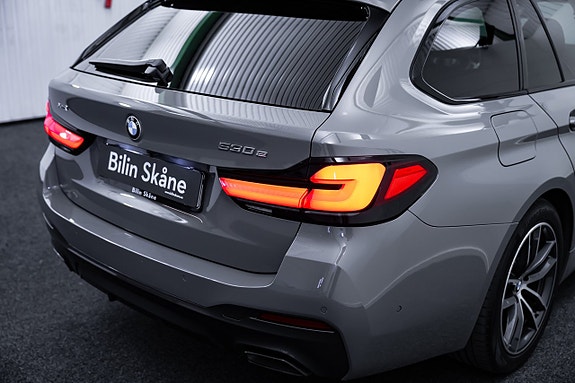 BMW 530e 14 of 29