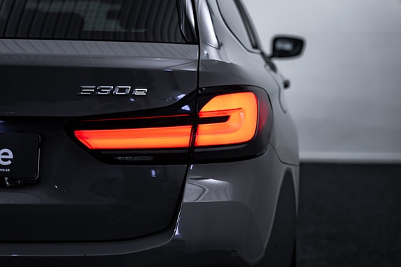 BMW 530e 12 of 29