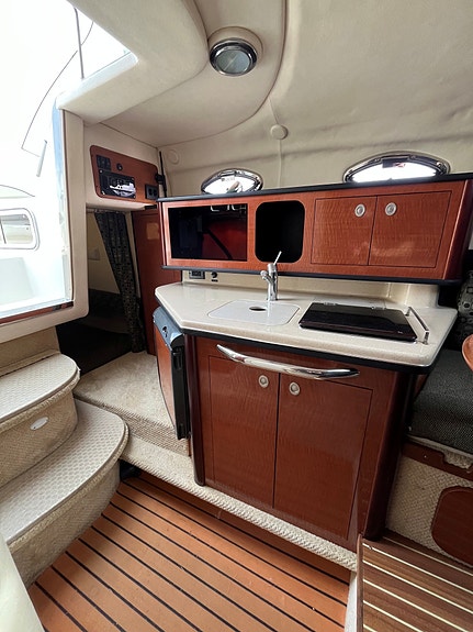 Sea Ray Sundancer 260/275 7 of 13