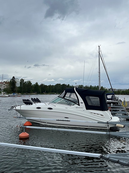 Sea Ray Sundancer 260/275 2 of 13