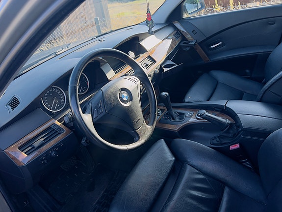 BMW 530i 7 of 13