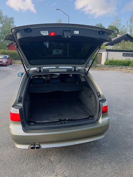 BMW 530i 4 of 13