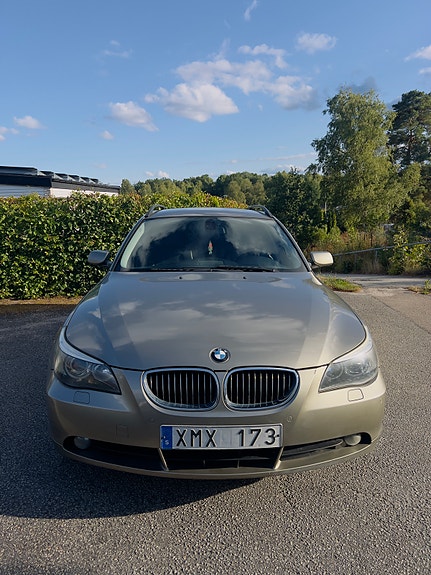 BMW 530i 3 of 13