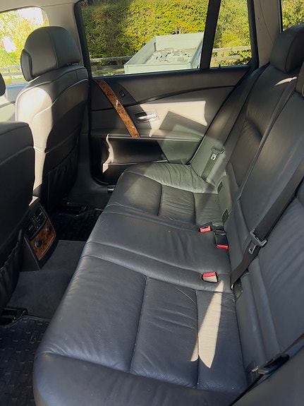 BMW 530i 11 of 13