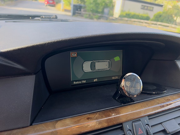 BMW 530i 9 of 13