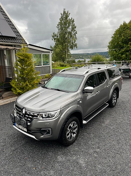 Renault Alaskan 13 of 15