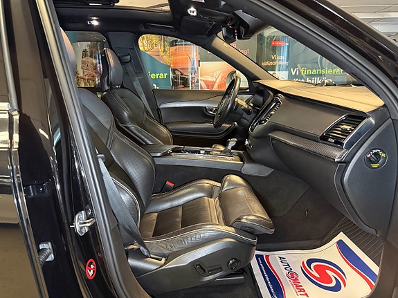 Volvo XC90 6 of 21