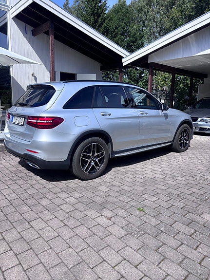 Mercedes-Benz GLC220 d 13 of 13