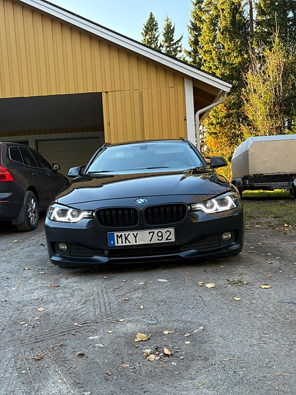 BMW 318d 2 of 7