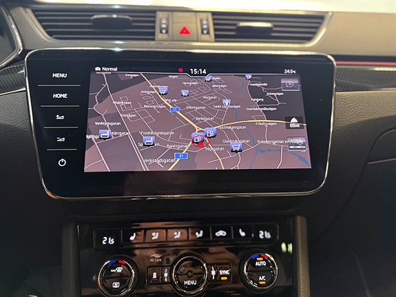 Skoda Superb 13 of 17