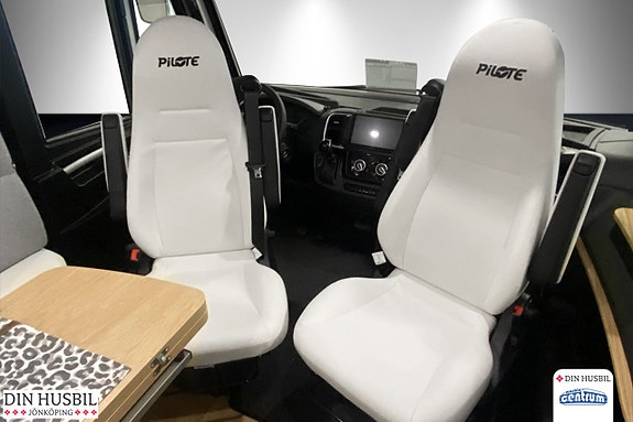 Pilote G740 FGJ Höga långbäddar / Inverter 2000w 10 of 20