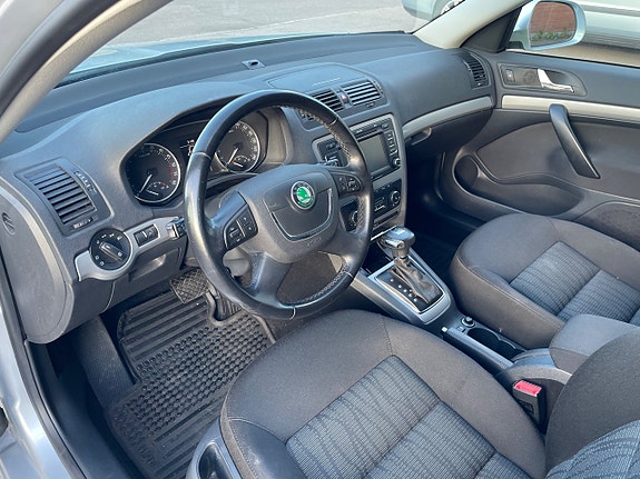 Skoda Octavia 13 of 23