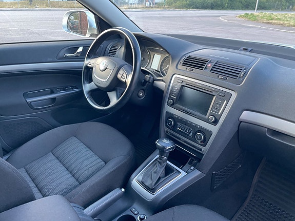Skoda Octavia 16 of 23