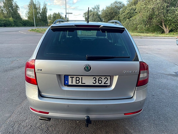 Skoda Octavia 9 of 23