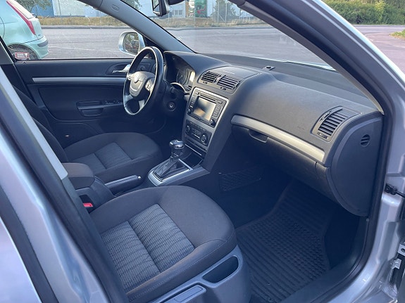 Skoda Octavia 15 of 23