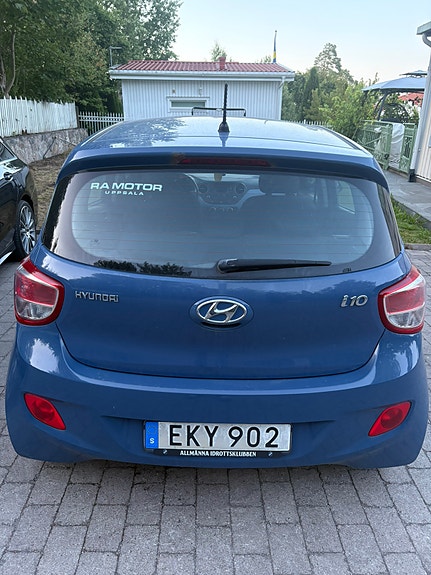 Hyundai i10 4 of 8