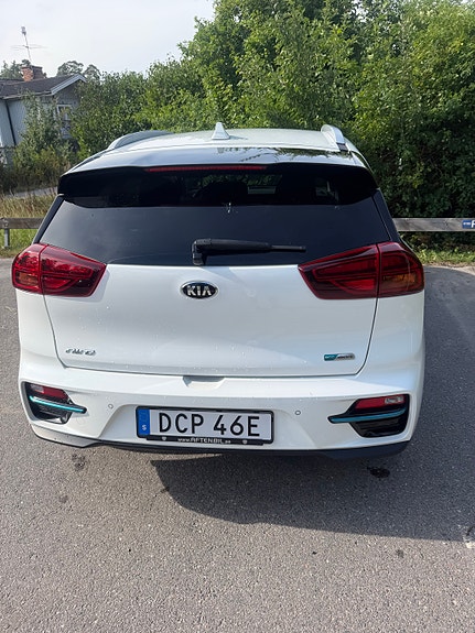 Kia e-Niro 4 of 12