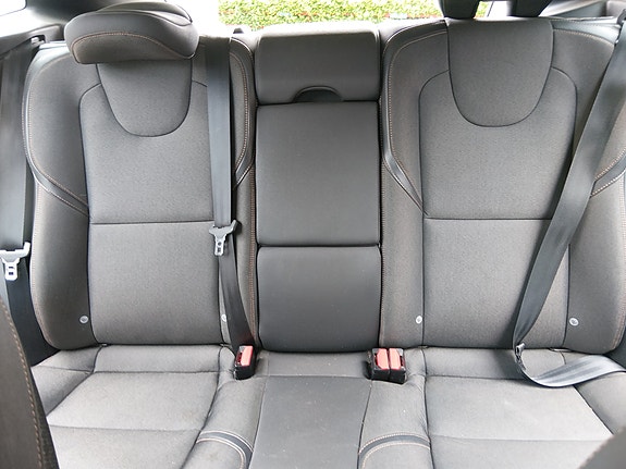Volvo V40 Cross Country 6 of 7