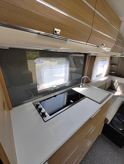 Adria Adora 613UT 8 of 10
