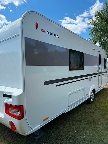 Adria Adora 613UT 3 of 10