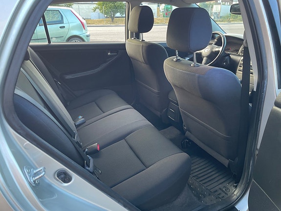 Toyota Corolla 14 of 17