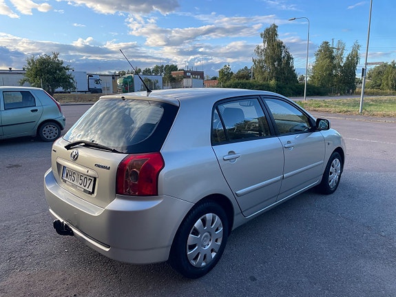 Toyota Corolla 6 of 17