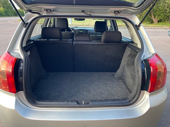 Toyota Corolla 16 of 17