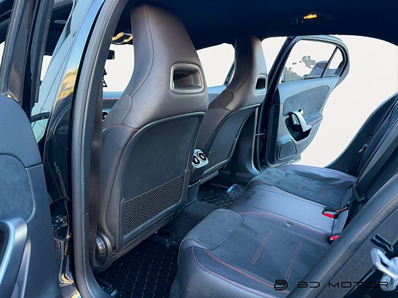 Mercedes-Benz A180 17 of 17