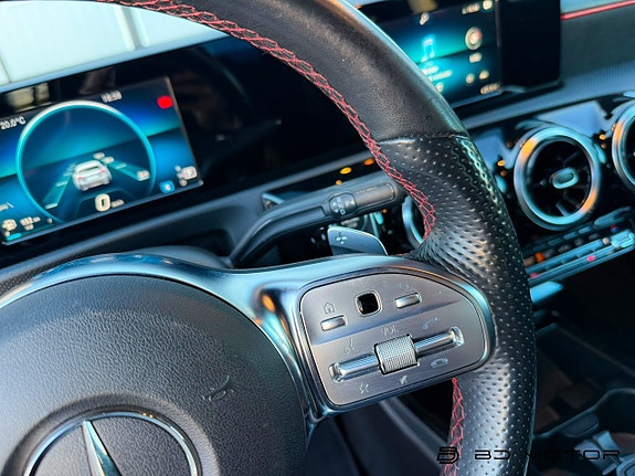 Mercedes-Benz A180 16 of 17