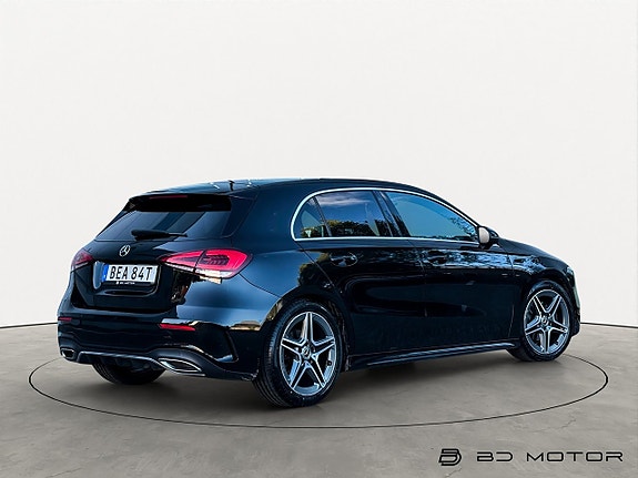 Mercedes-Benz A180 3 of 17