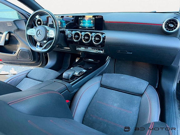 Mercedes-Benz A180 11 of 17