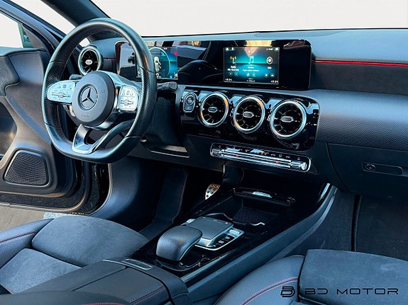 Mercedes-Benz A180 13 of 17