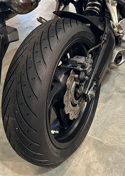 Honda CB650F 7 of 8