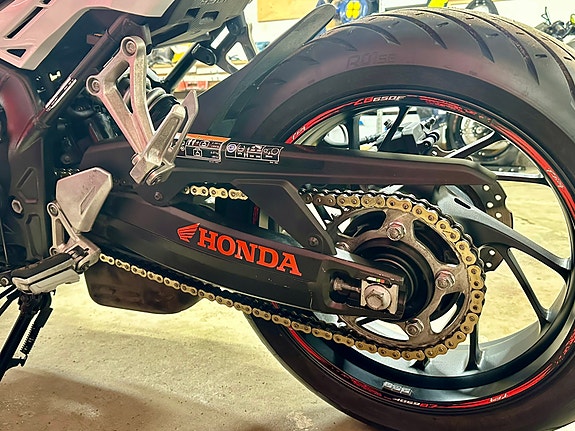 Honda CB650F 4 of 8