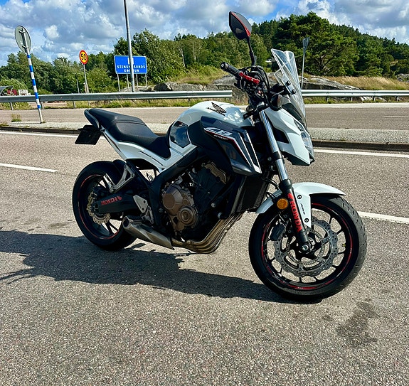 Honda CB650F 2 of 8