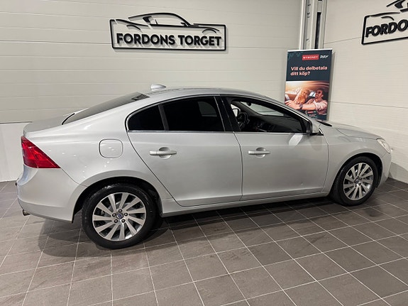 Volvo S60 5 of 19